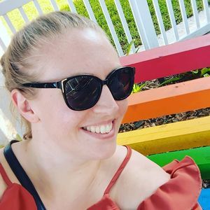 Meet your Posher, Becky